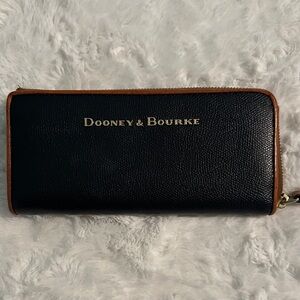 Dooney & Bourke Black and Tan Zip Wallet
